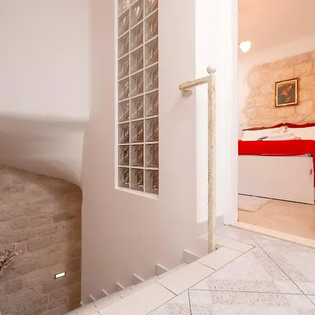 Main Square Loft - Zf Hvar 아파트 흐바르