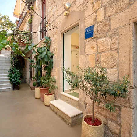 Apartment Main Square Loft - Zf Hvar