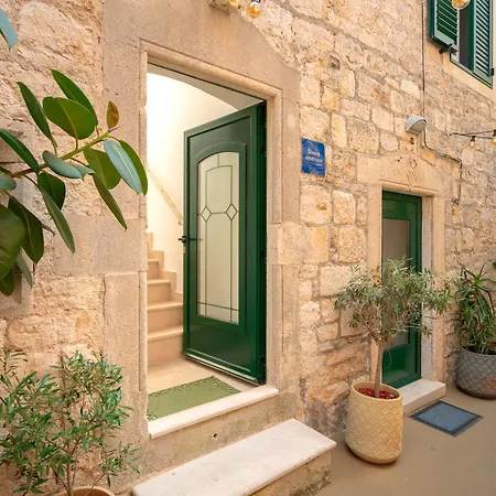 Main Square Loft - Zf Hvar 아파트 *